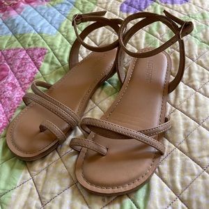 Girls Old Navy sandals size 1